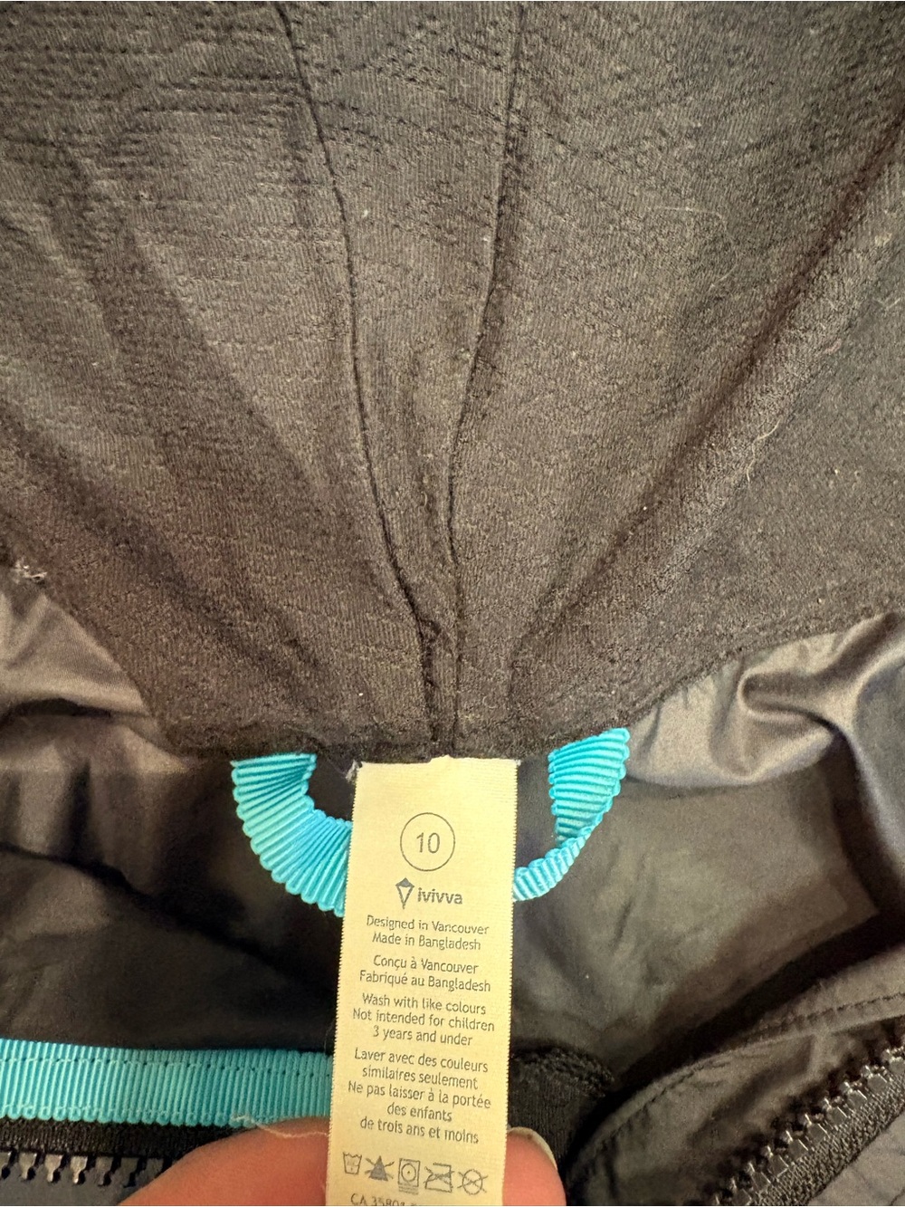 Ivivva Girls Size 10 Black Hooded Windbreaker Jacket - Picture 3 of 4
